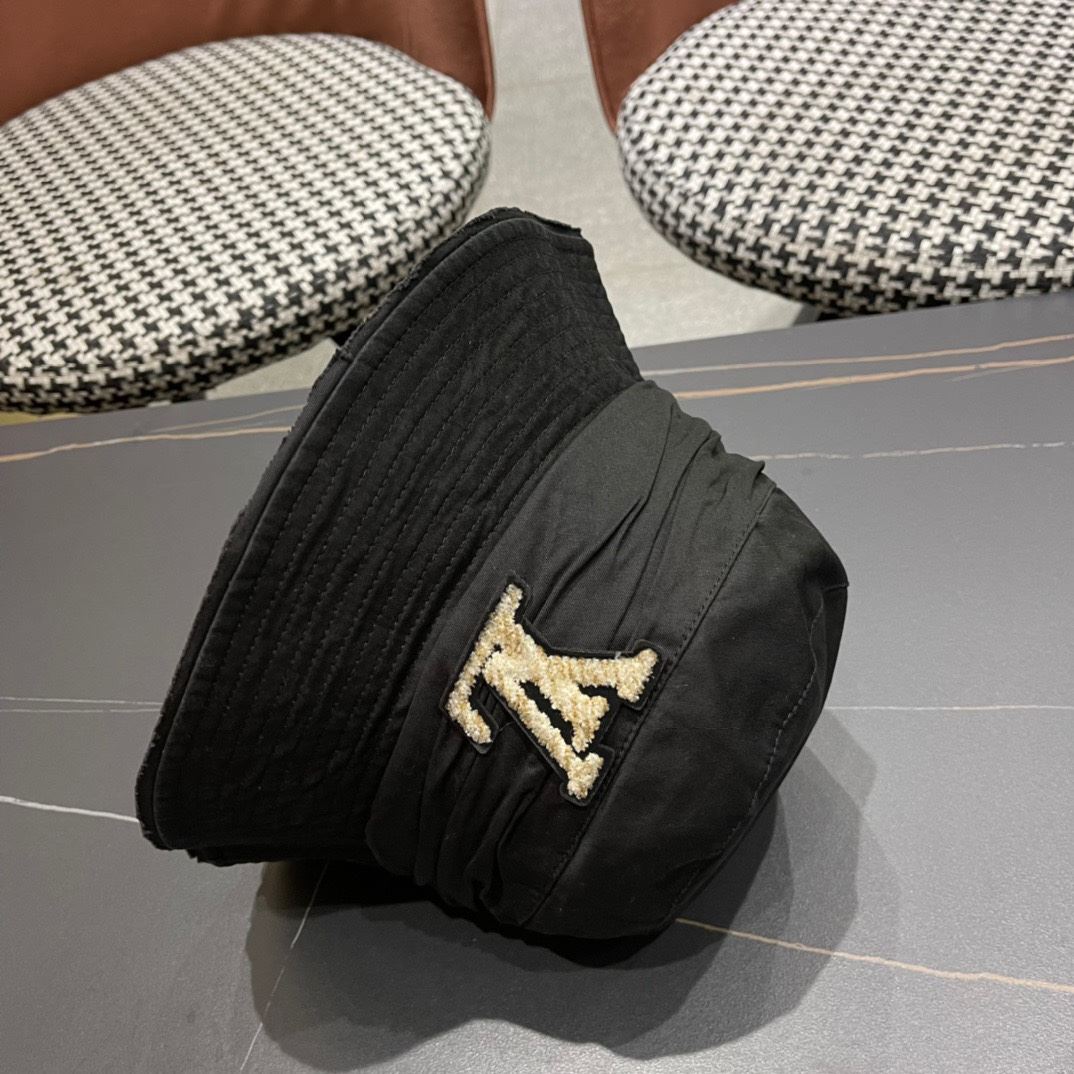 Louis Vuitton Caps